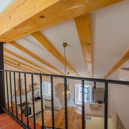 Apartmani Kraj Mora Cres Eksteriør billede